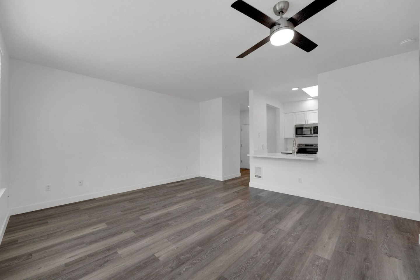 Broadway Place Image 38