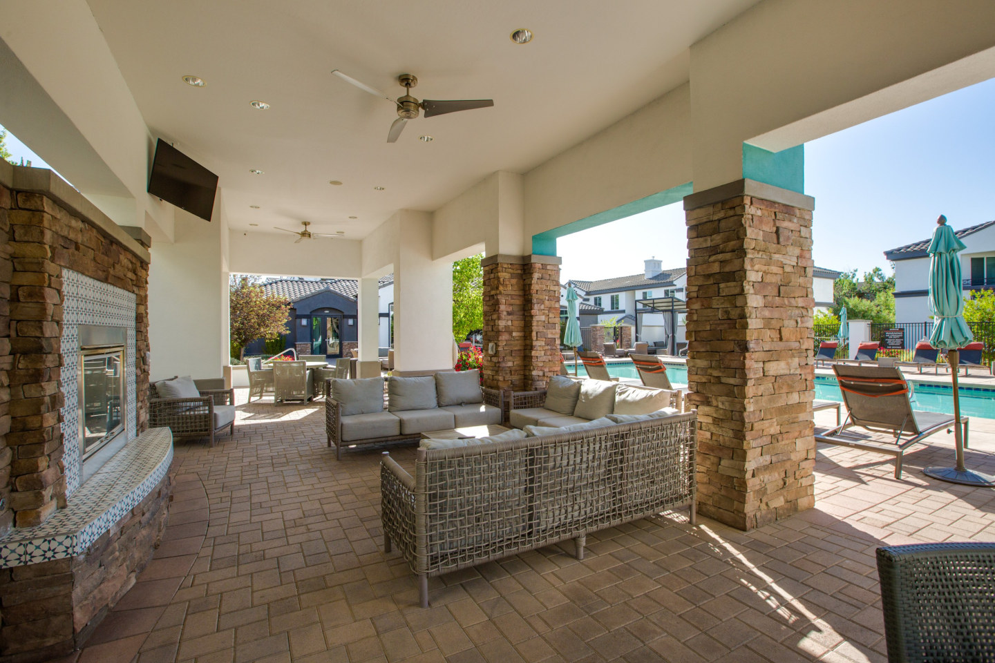 SkyStone Image 11