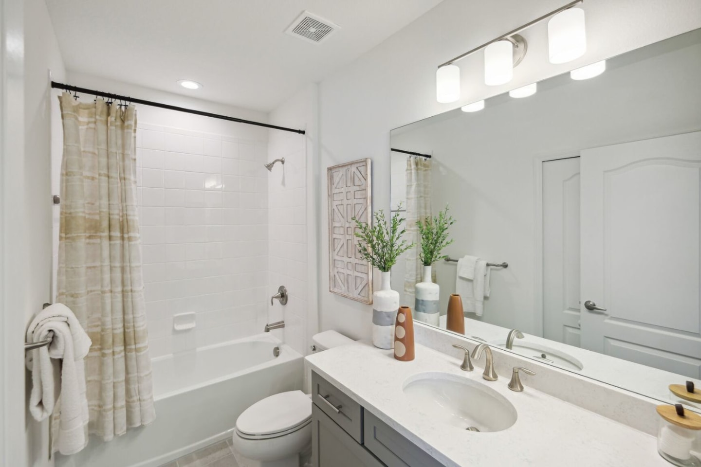 Martinique at Lakewood Ranch - Built to Rent Housing Image 30