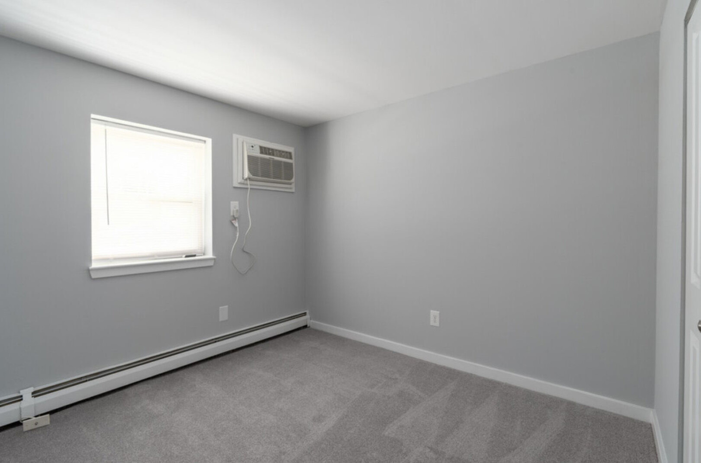 Spruce Court Apartments Image 17