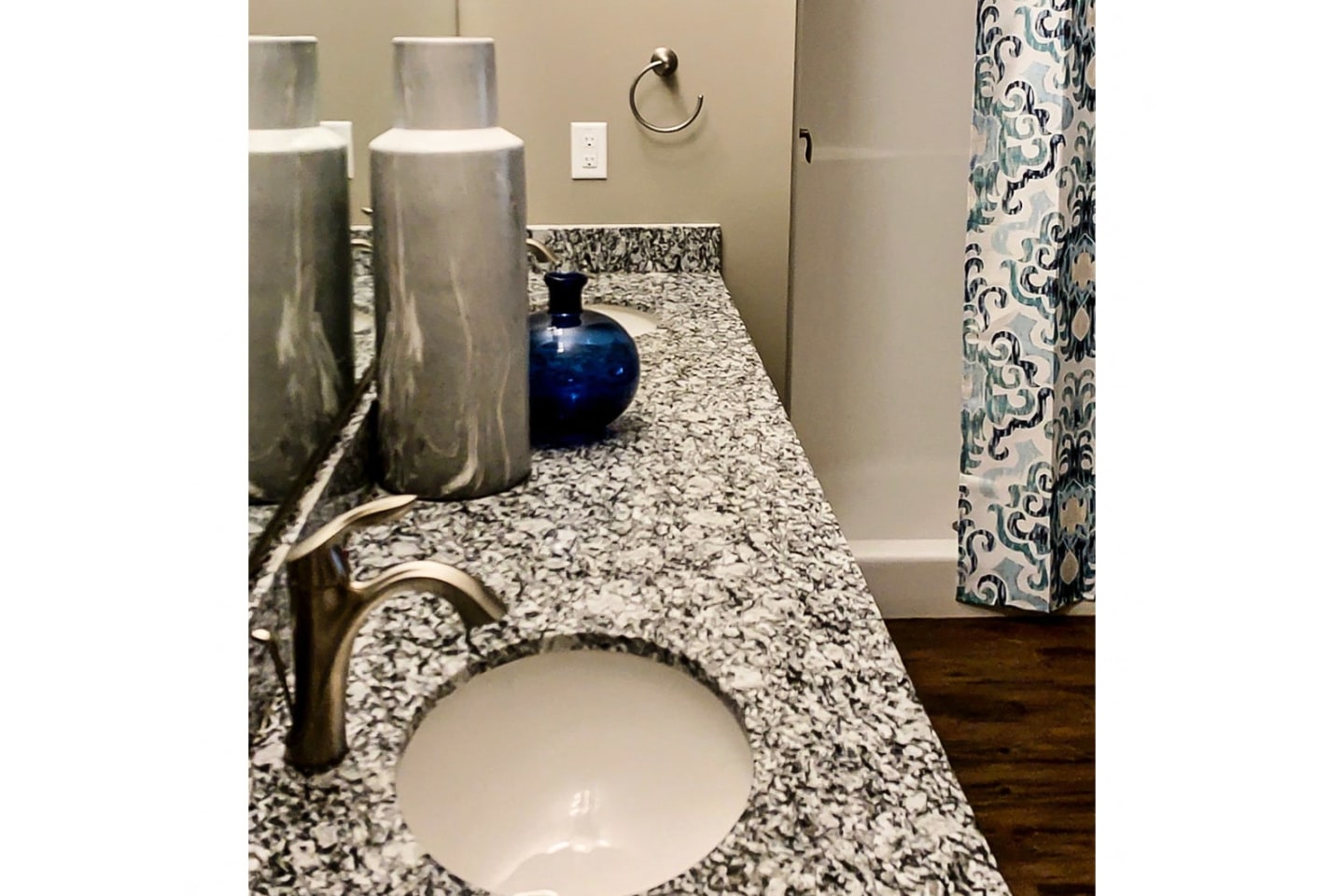 Lincoln Summit Falls Apartments & Townhomes Image 31