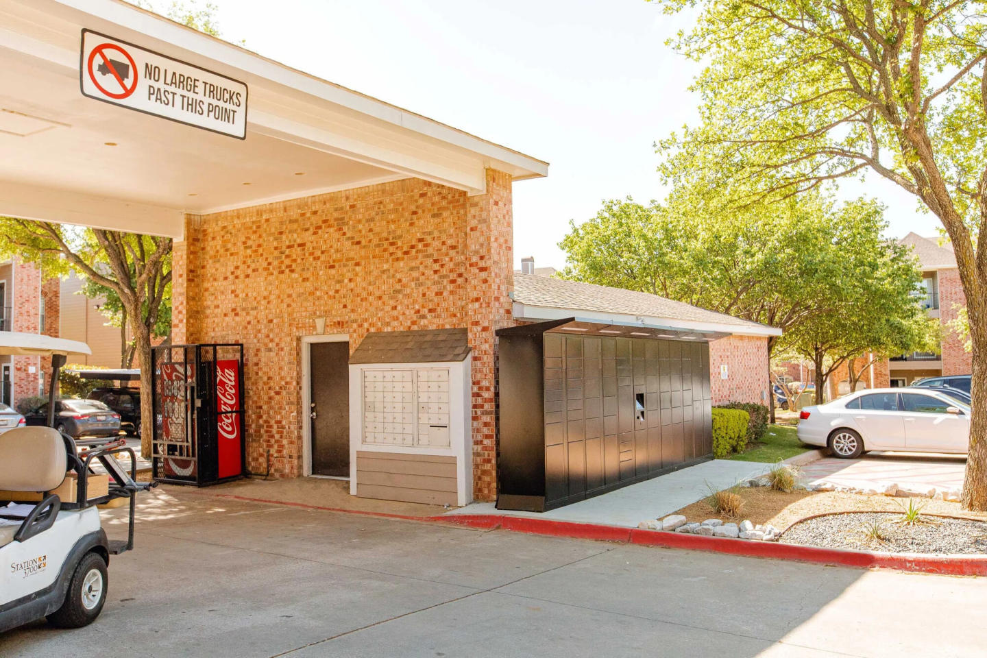 Station 3700 Image 29