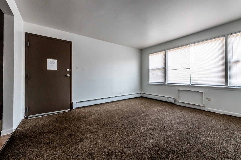 14031 S School Apartments Image 1