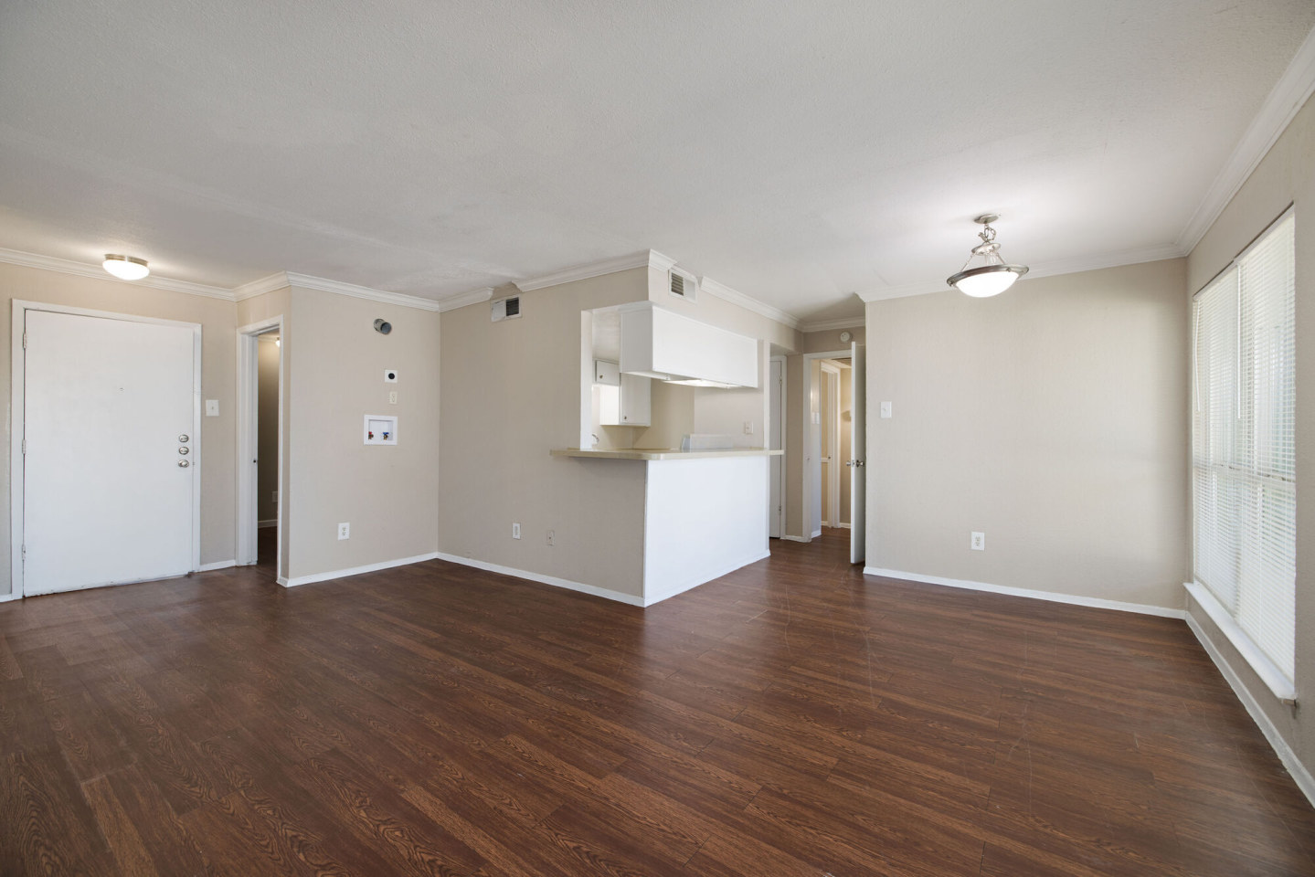 Zara Apartment Homes Image 4