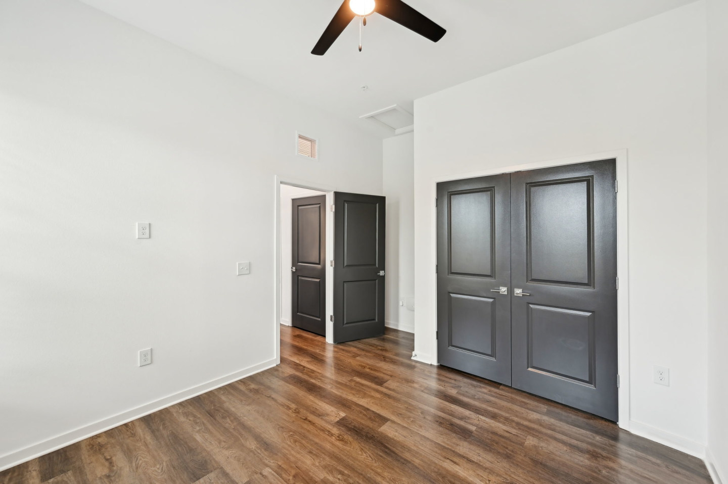 The Hadley Luxury Apartments Image 30