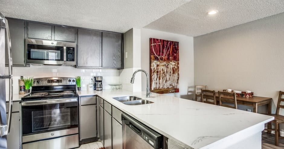 Preslee Apartments Image 4