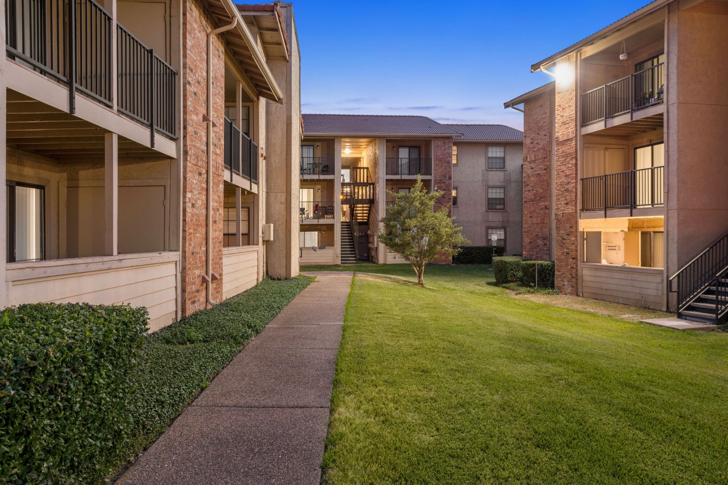 Calloway at Las Colinas Apartment Homes Image 36