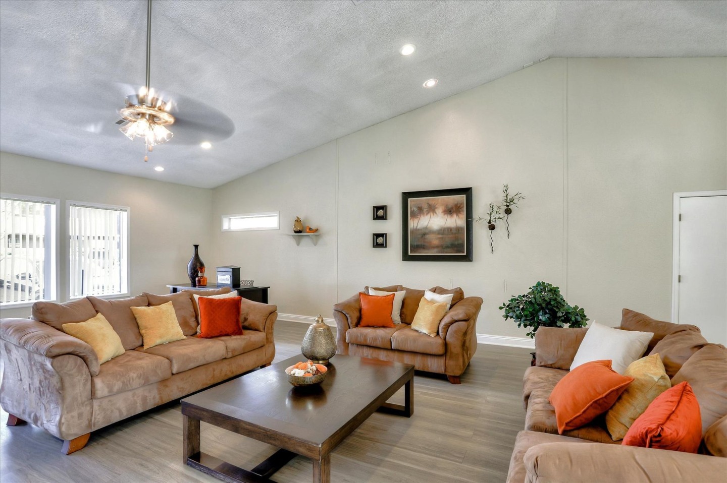 Silverado Village Image 20