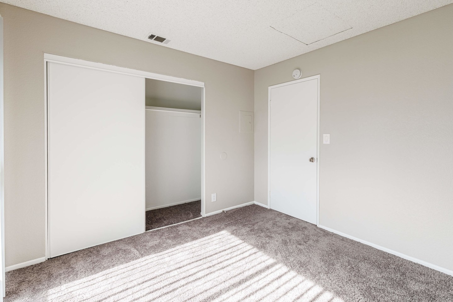 Woodlands West Image 17