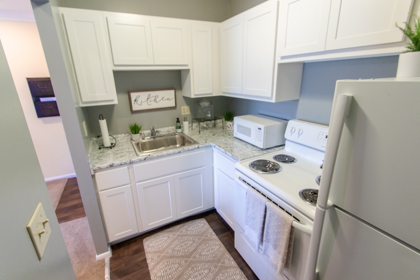 Romaine Court Image 3