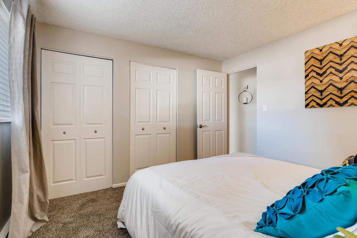 Flats at Pine Cliff Image 15