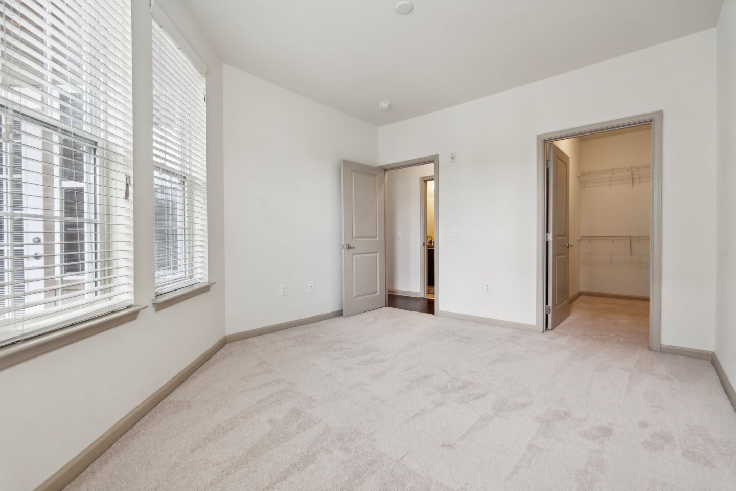 322 Baldwin Image 9