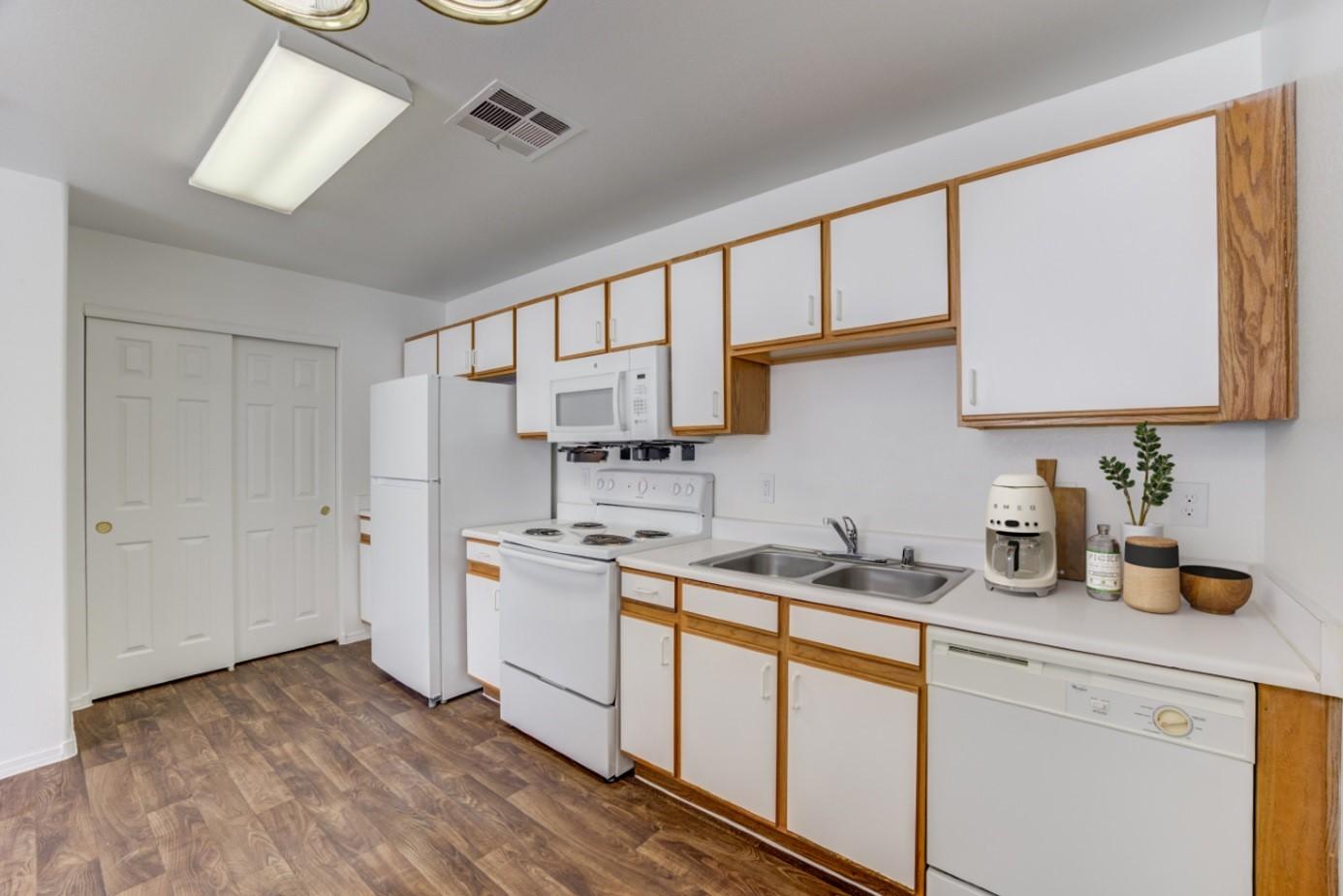 Whispering Palms - Senior and Affordable Housing Image 14