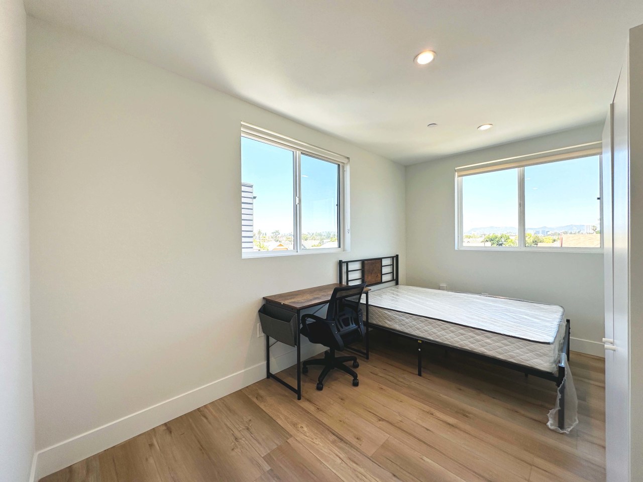 2909 Kenwood Avenue - Co-Living Housing Image 21