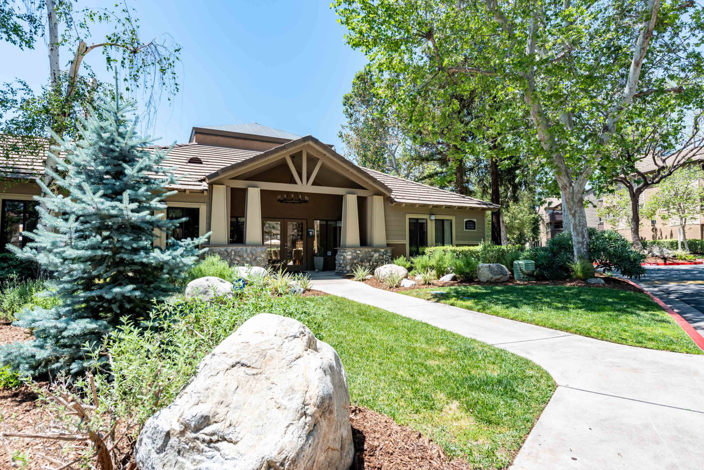 Creekside Alta Loma Image 13