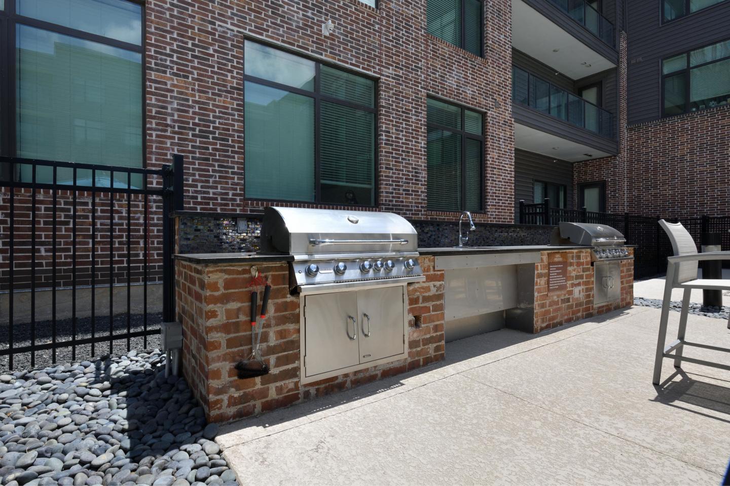 100 Park Image 6