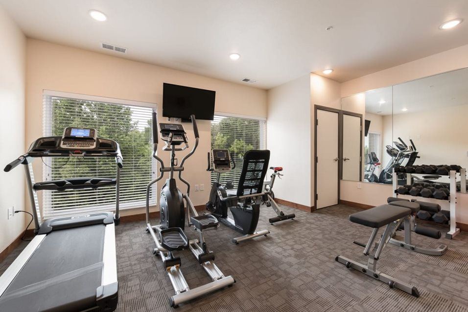 Lake Ridge Luxury Apartments Image 13