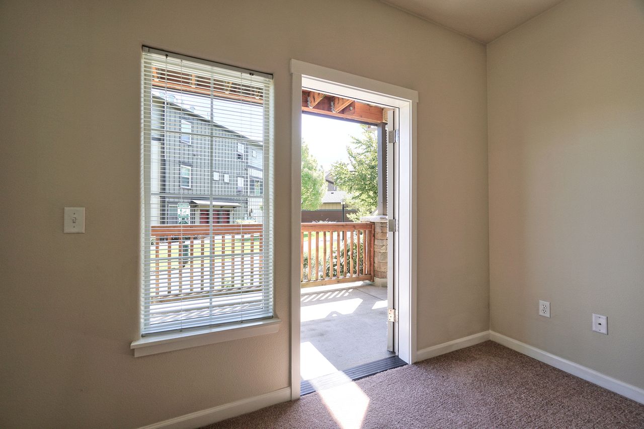 Springwater Crossing Image 8