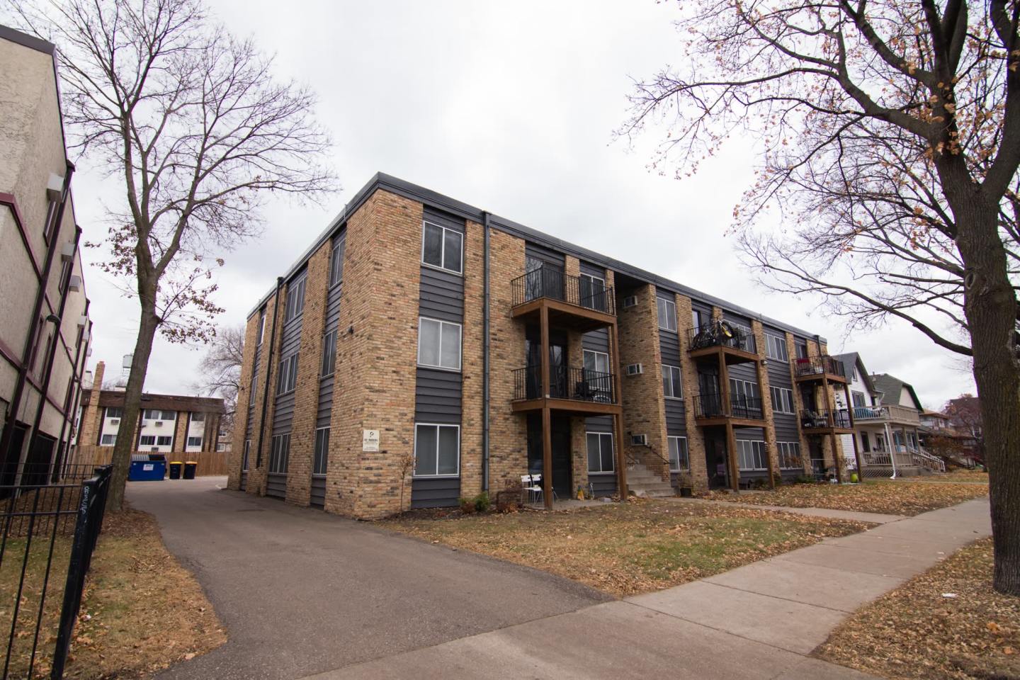 2740 Pleasant Avenue S Image 13