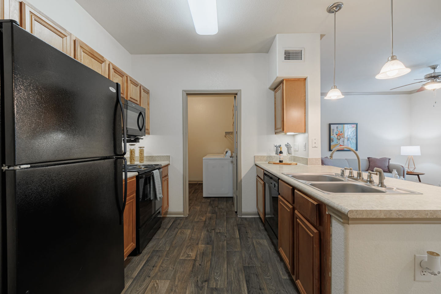 The Retreat at Stafford Apartments Image 7