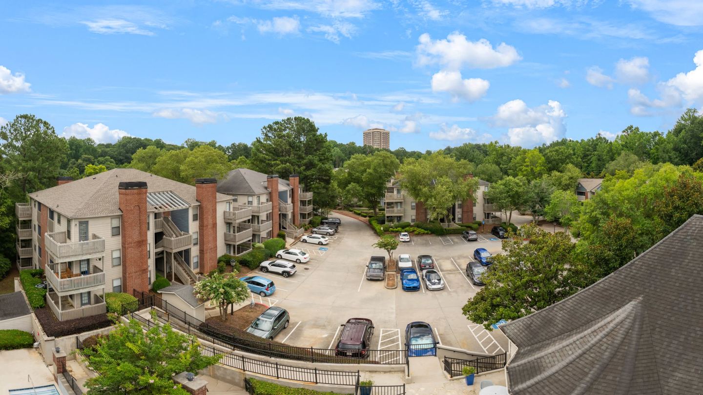 Clairmont Reserve Apartment Homes Image 40