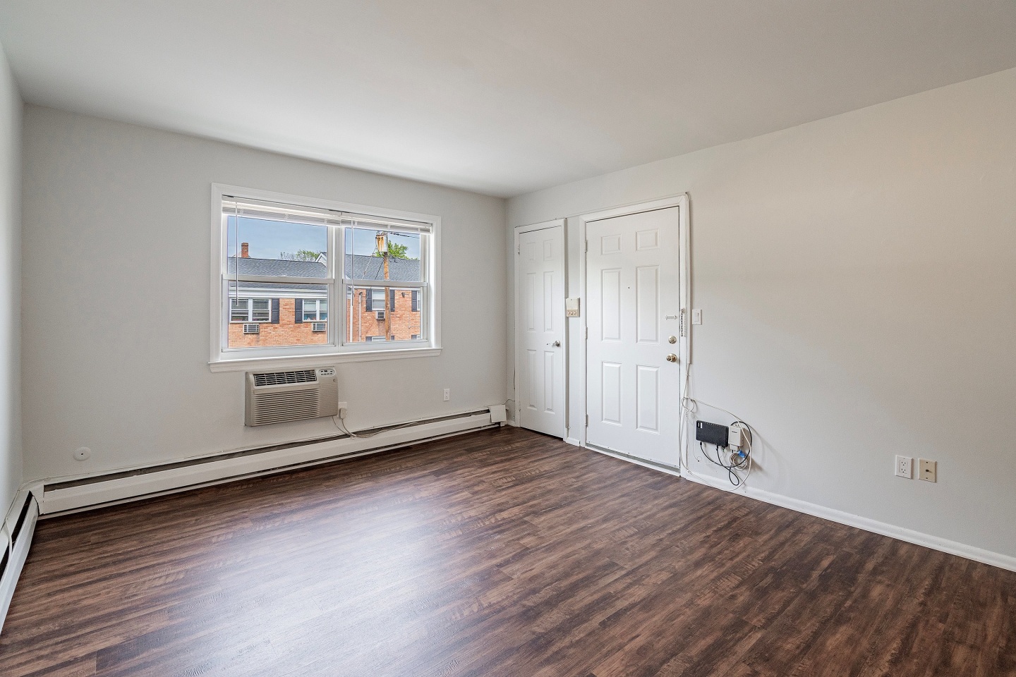 114-120 Montgomery Street Apartments Image 9