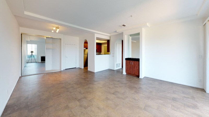5015 Clinton Apartments Image 11