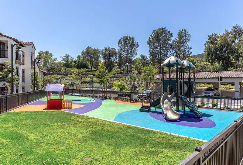 The Courtyards Pacific Village Image 5