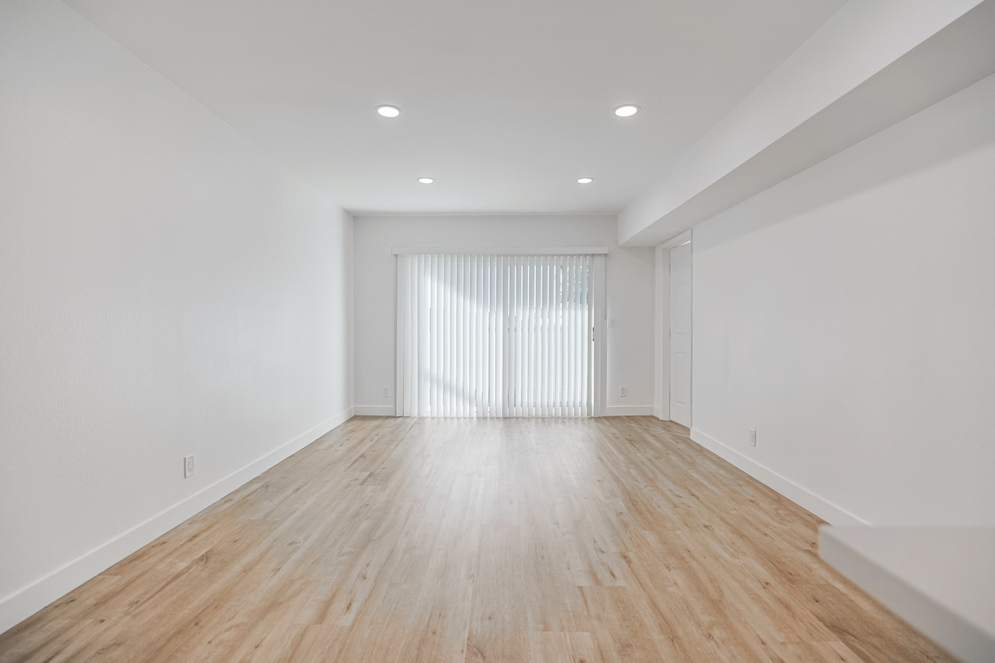 San Pasqual Apartments Image 36