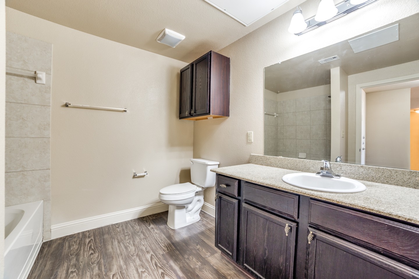 Luxe at 1300 Image 8