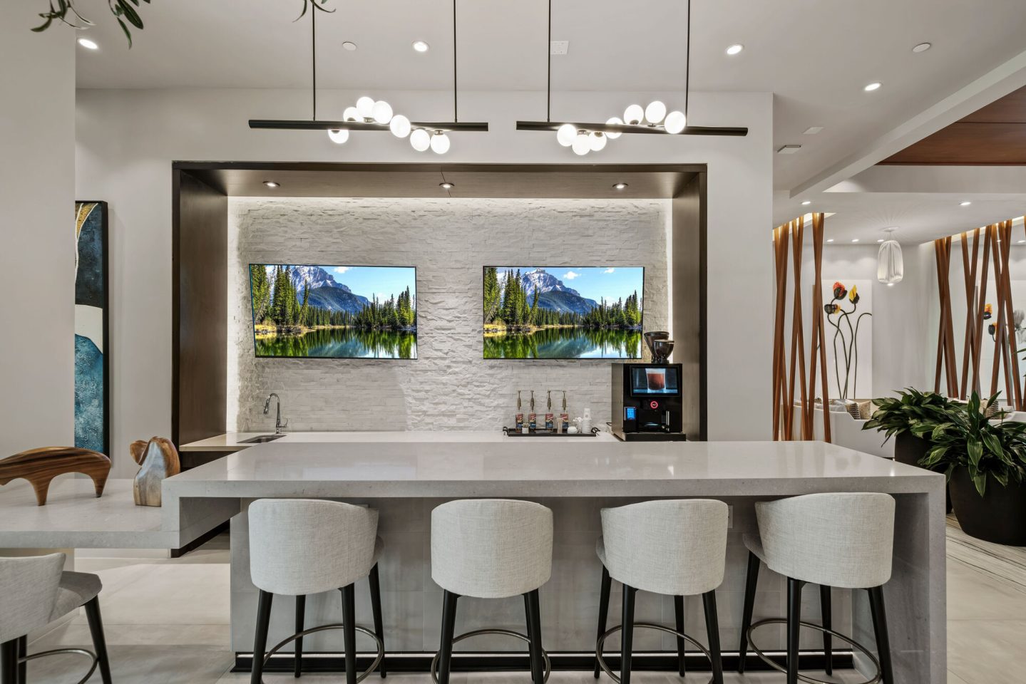 Manor Miramar Image 13