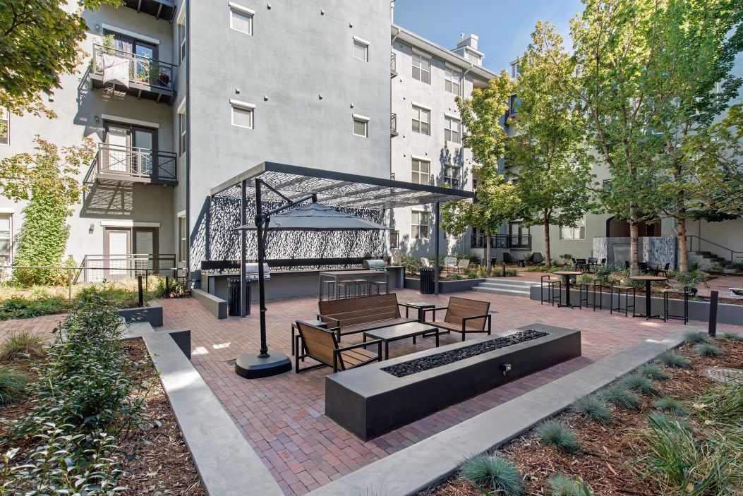 Uptown Square Apartment Homes Image 5
