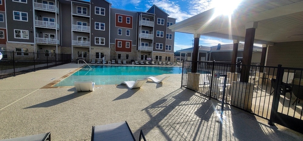 Promenade Luxury Apartments Image 5