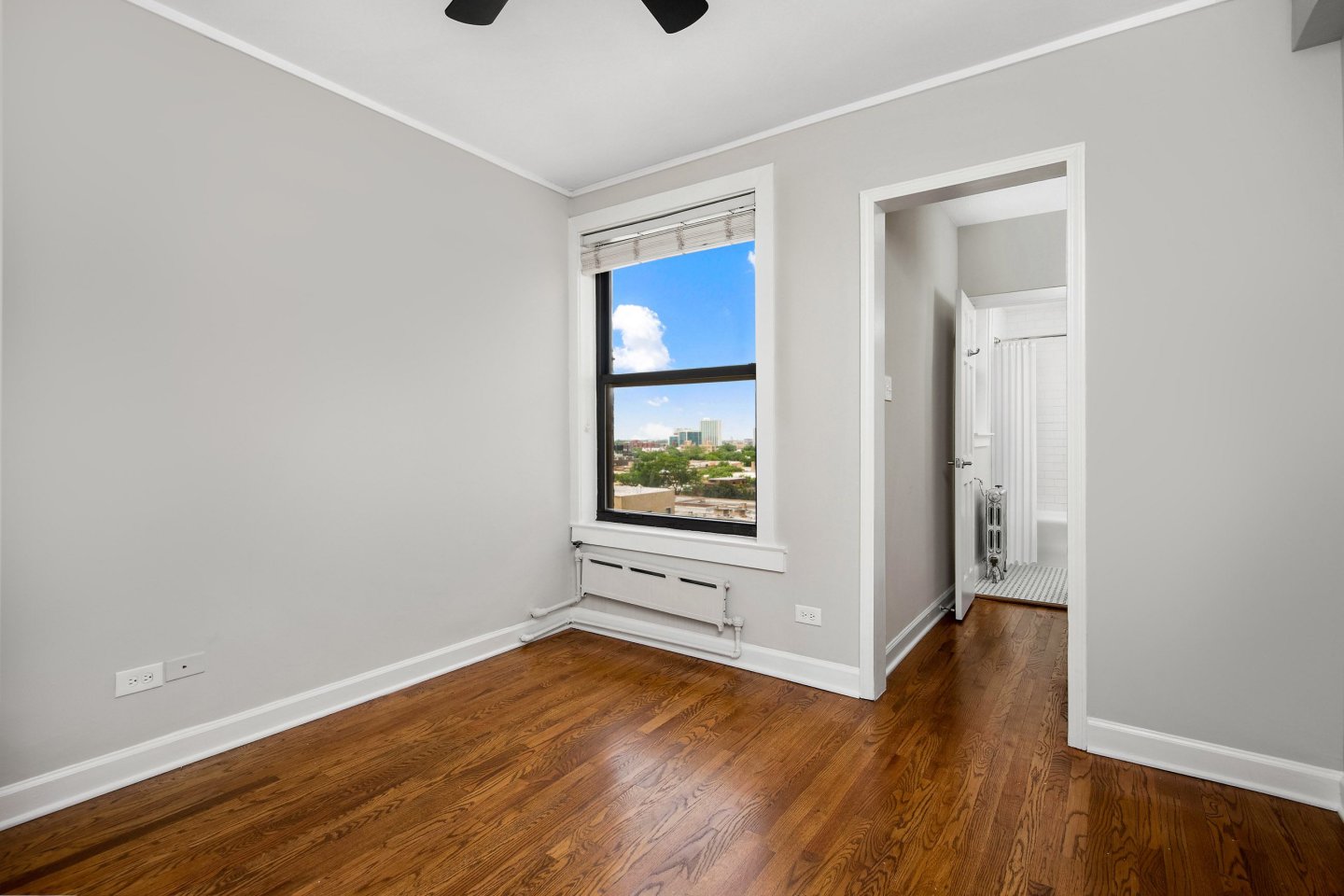 Reside at Belmont Harbor Image 12