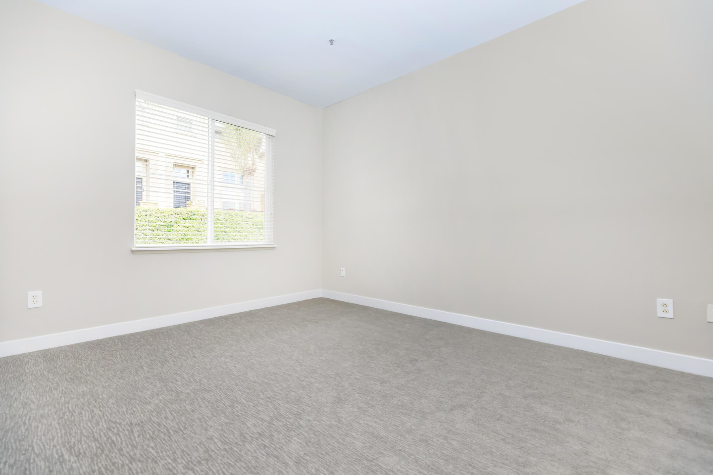 Bellecour Way Apartment Homes Image 47