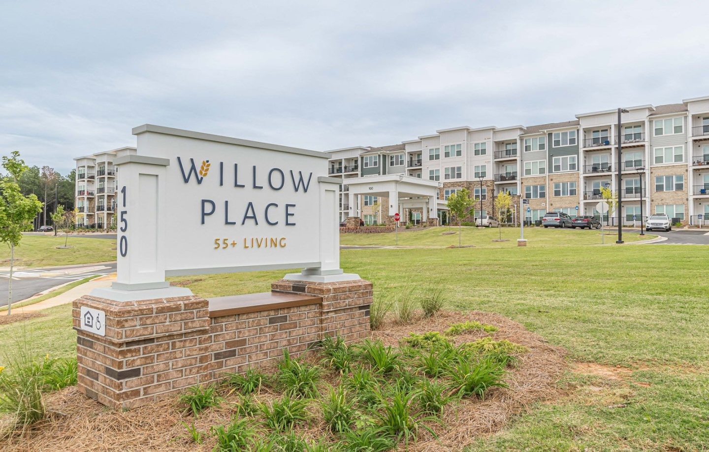 Willow Place 55+ Apartments - Senior and Affordable Housing Image 2