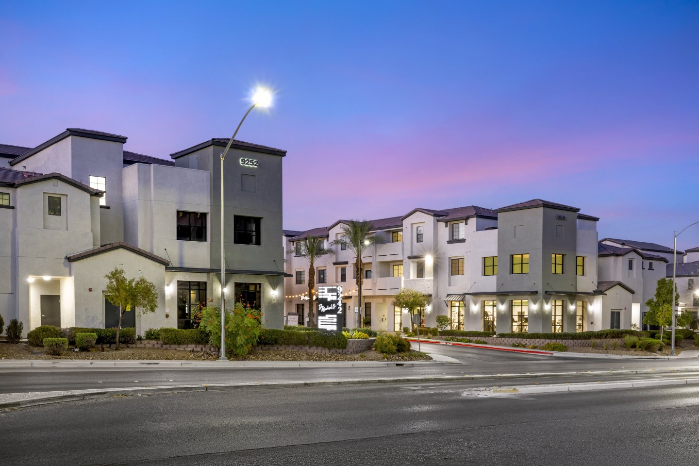 The Michael B Townhomes and Flats Image 10