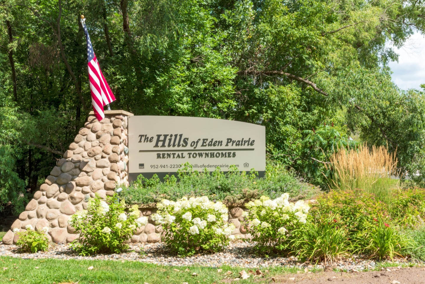 The Hills of Eden Prairie Image 13