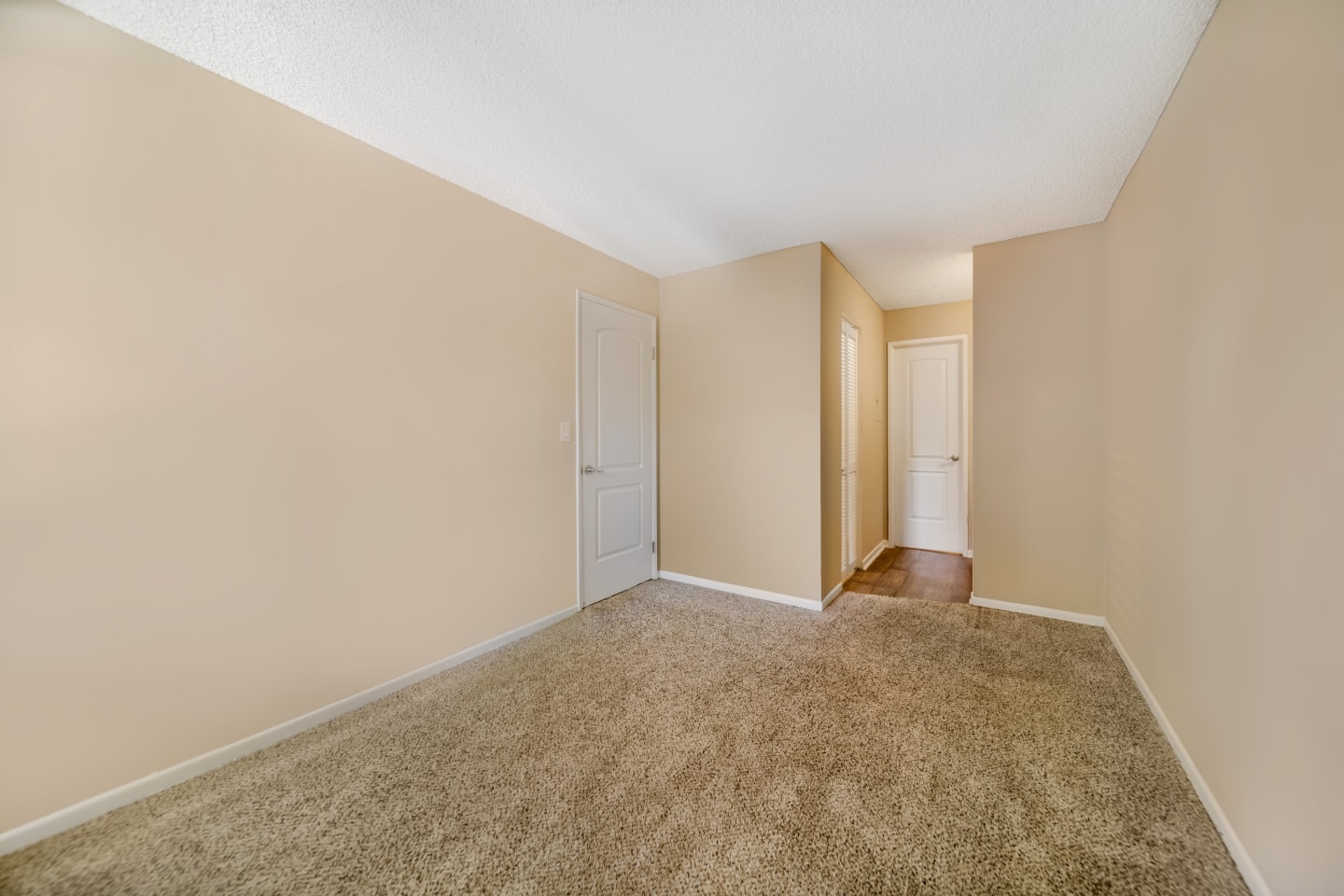 Chatsworth Pointe Image 20