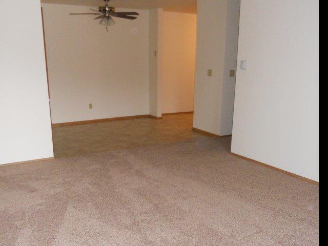 Carriage Way Apartments Image 18