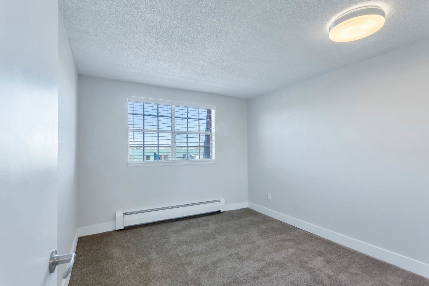 1360 N Williams Image 10