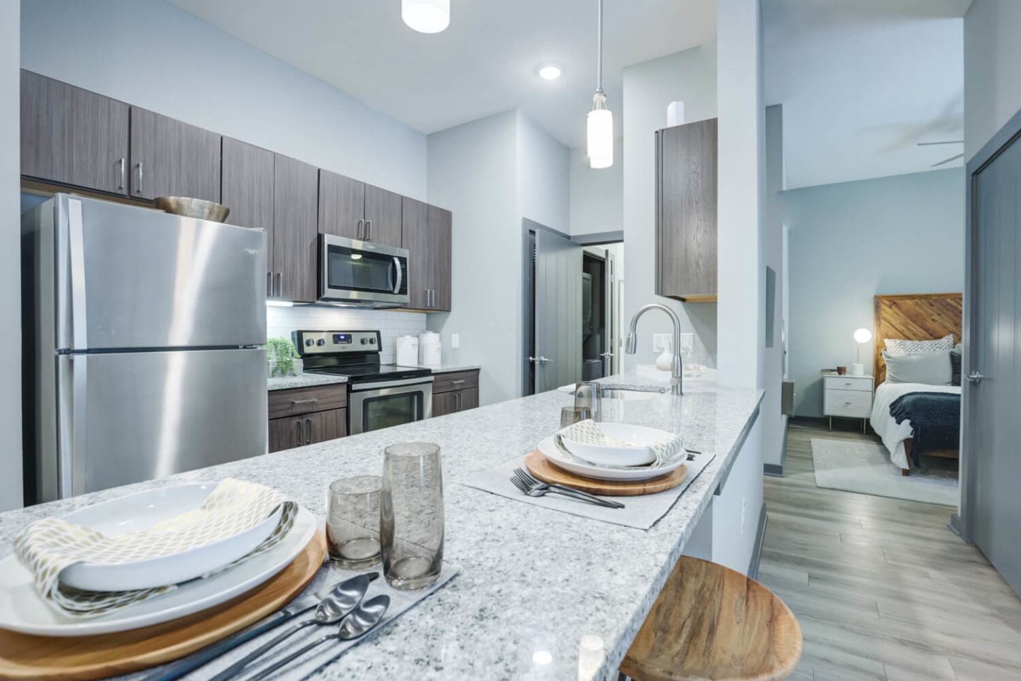 Sola Station Canalside Apartments Image 39