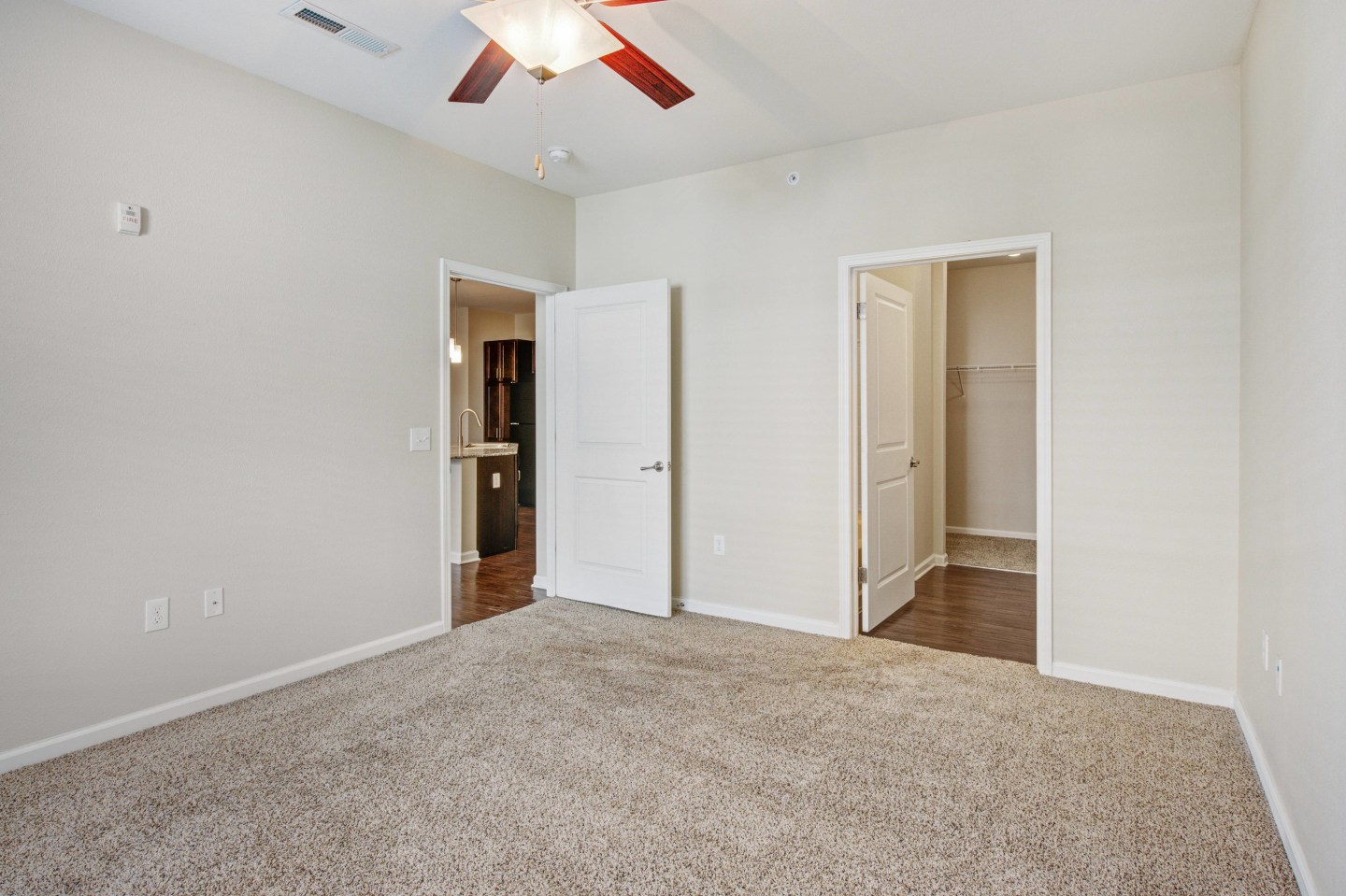 Reveal on Cumberland Apartments Image 10