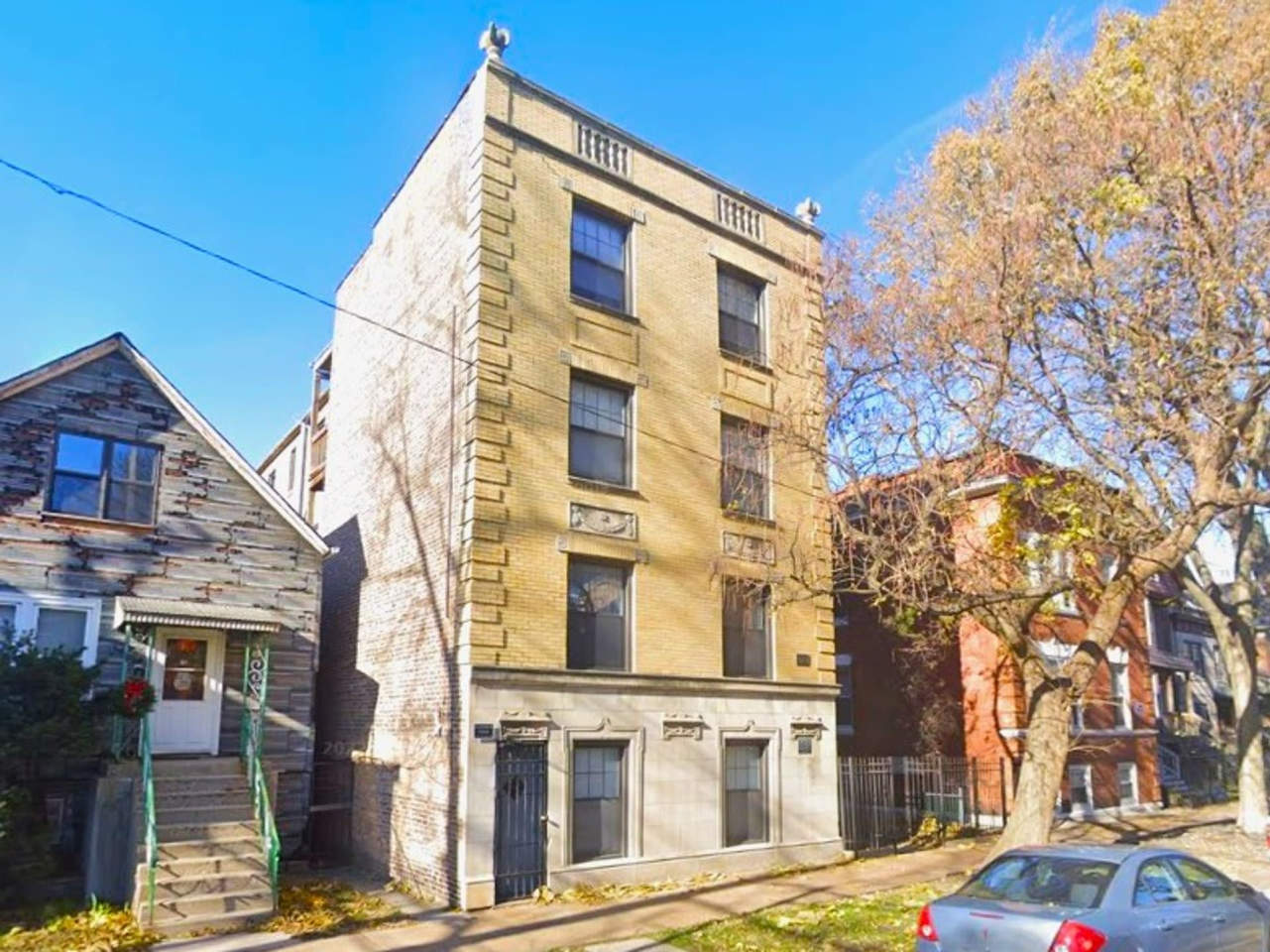 3618 North Marshfield Ave. Apt. Image 4