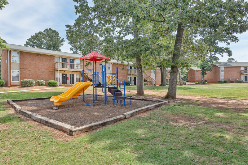 University Oaks Image 20