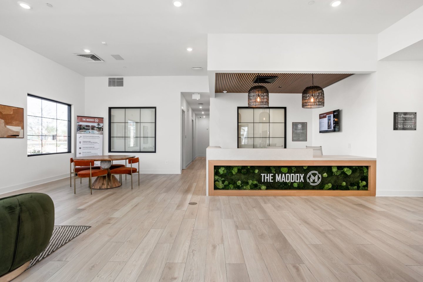 The Maddox Image 107