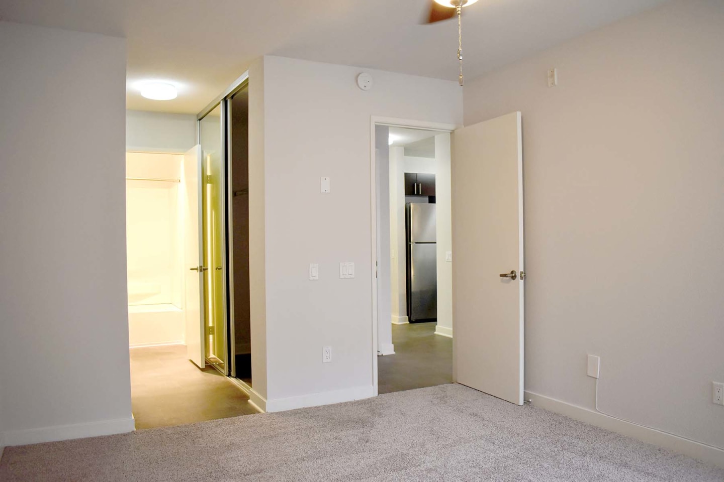 Pacific Bay Club Image 18