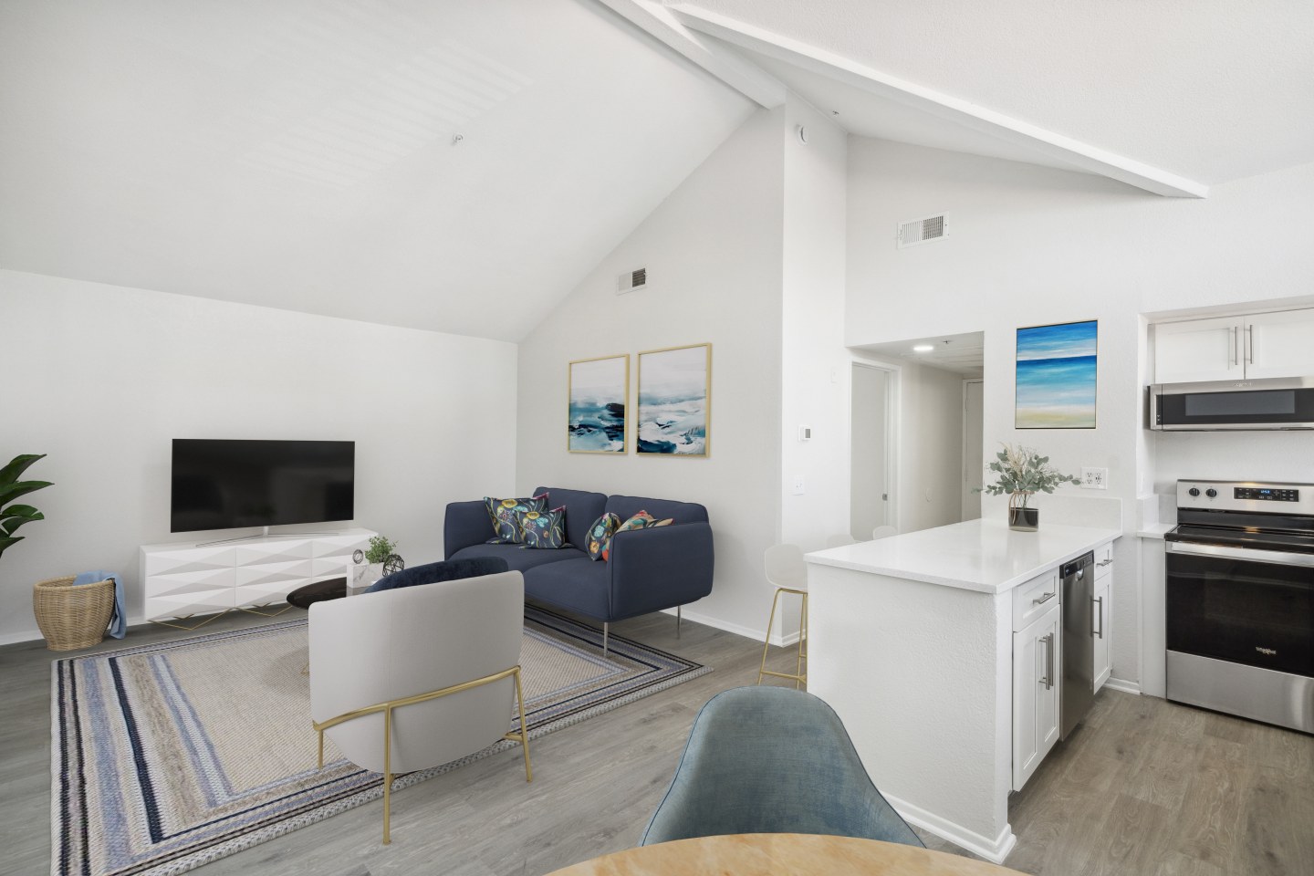 Newport Palms Apartments Image 7