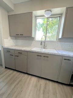 University Villa Apartments Image 2