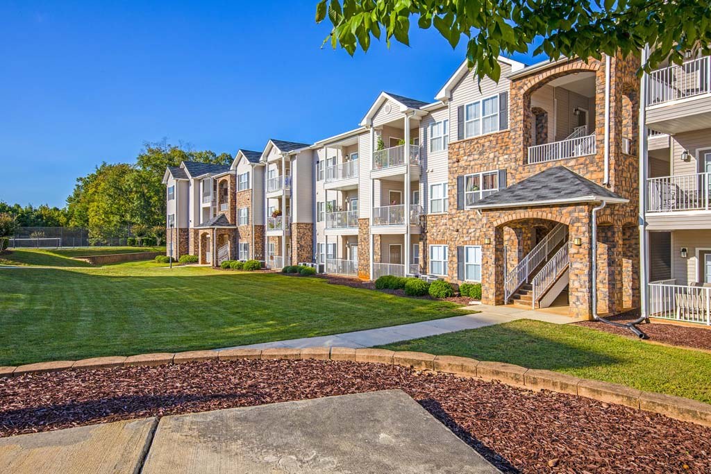 Affordable Housing - Ethan Pointe Apartments Image 1